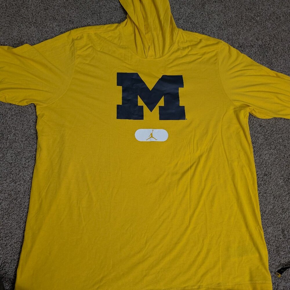 Michigan Wolverines Jordan Brand Primetime Tri-Blend Dri-FIT Long Sleeve Hoodie